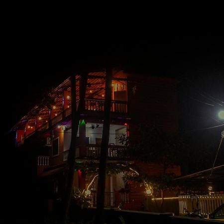 Bonds Hostel Candolim Kültér fotó
