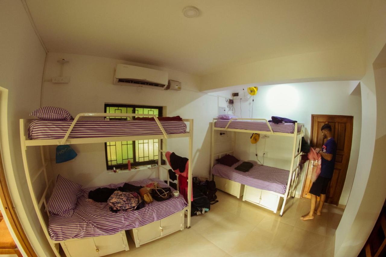 Bonds Hostel Candolim Kültér fotó