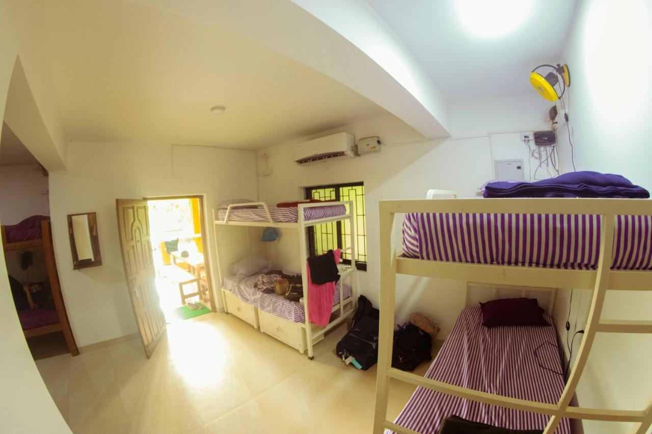 Bonds Hostel Candolim Kültér fotó